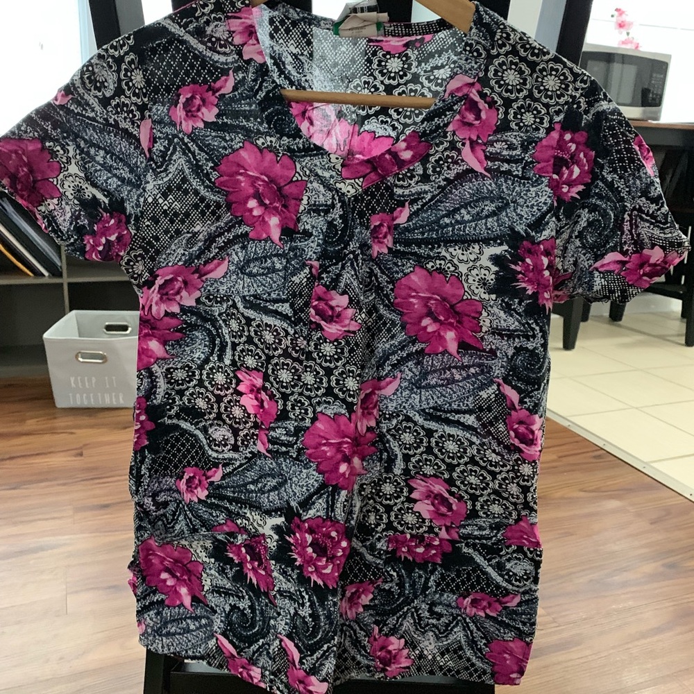 Floral scrub top size S
